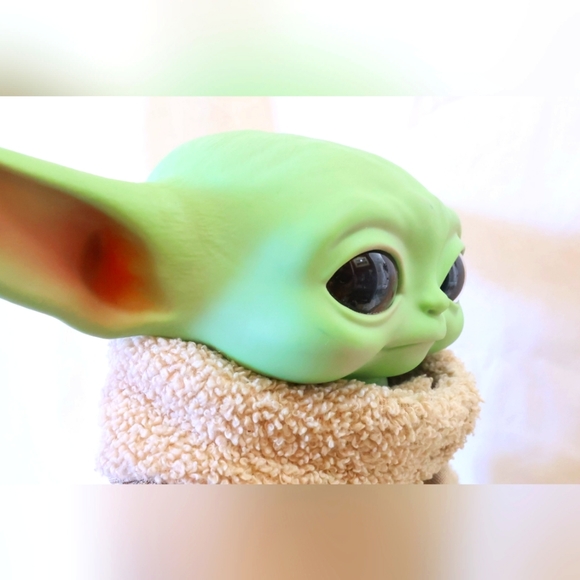 Star Wars Mandalorian Grogu Baby Yoda Plush Doll - Picture 4 of 16